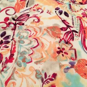 Chico’s one size scarf/wrap.🐞